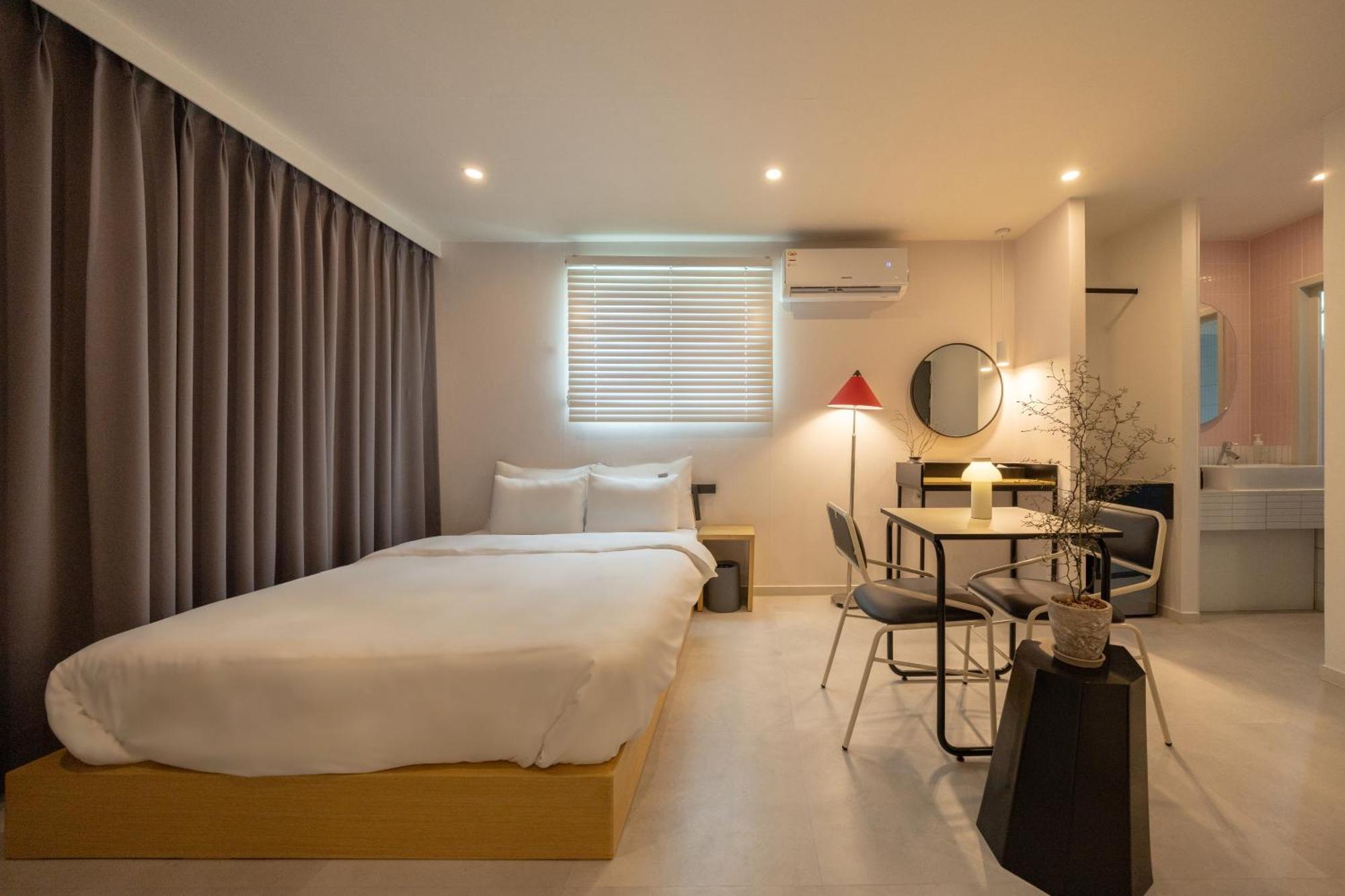 Object Aank Hotel Gumi Екстер'єр фото