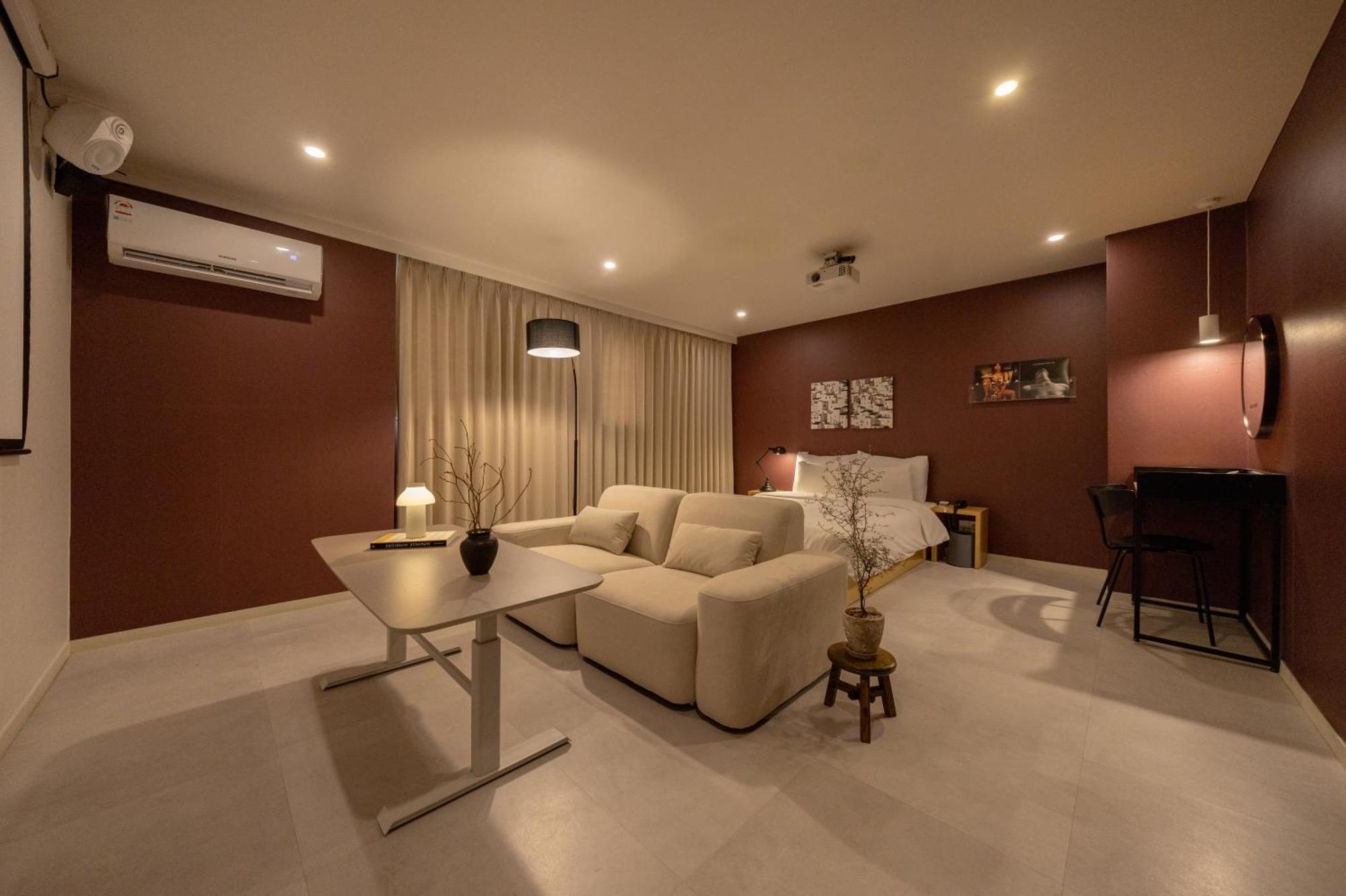 Object Aank Hotel Gumi Екстер'єр фото